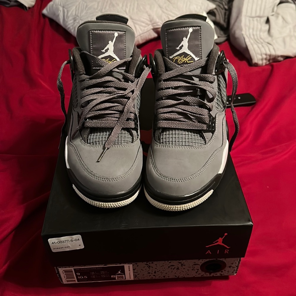 Jordan 4 Cool Grey